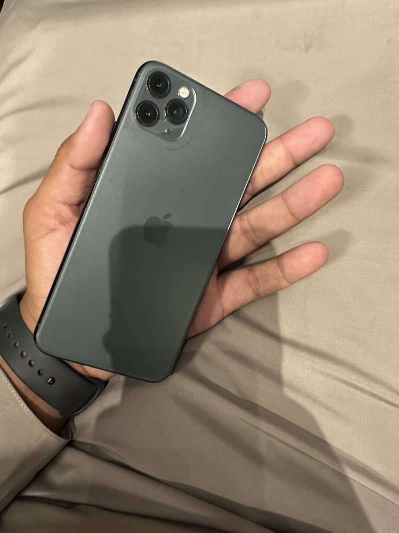 Apple iPhone 11 Pro Max 2