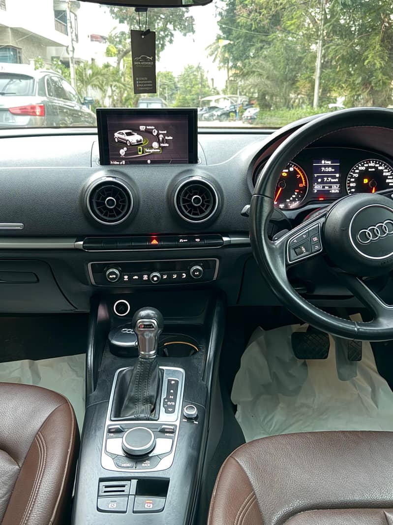 Audi A3 2018 13