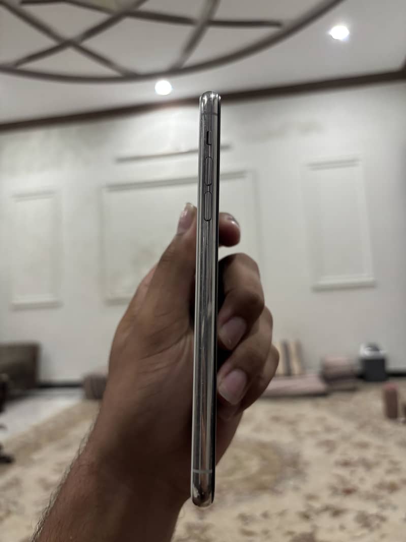 Iphone 11 pro max 1