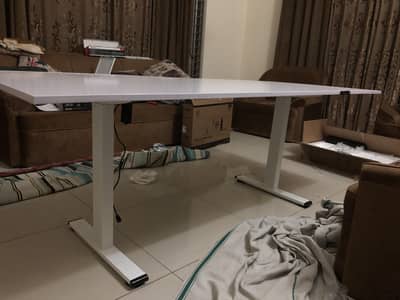 Single Motor height adjustable electric desk