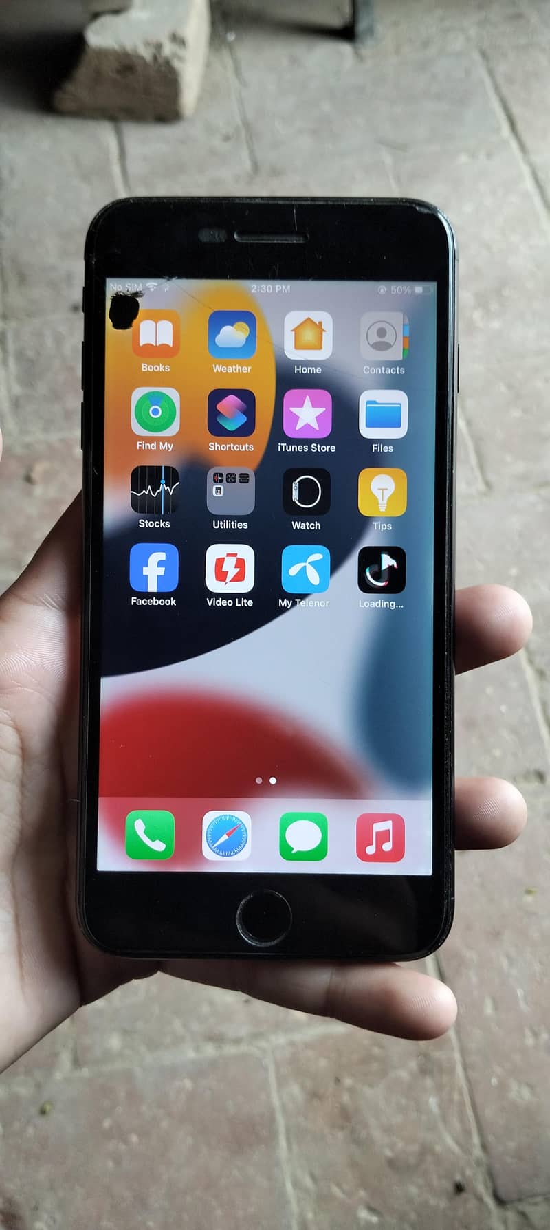 Apple iPhone 7 Plus 0