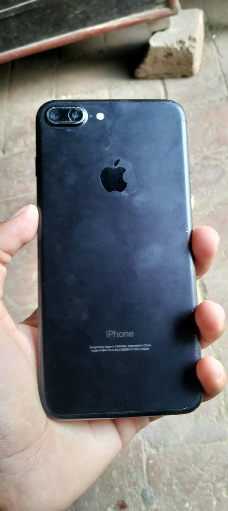 Apple iPhone 7 Plus 3