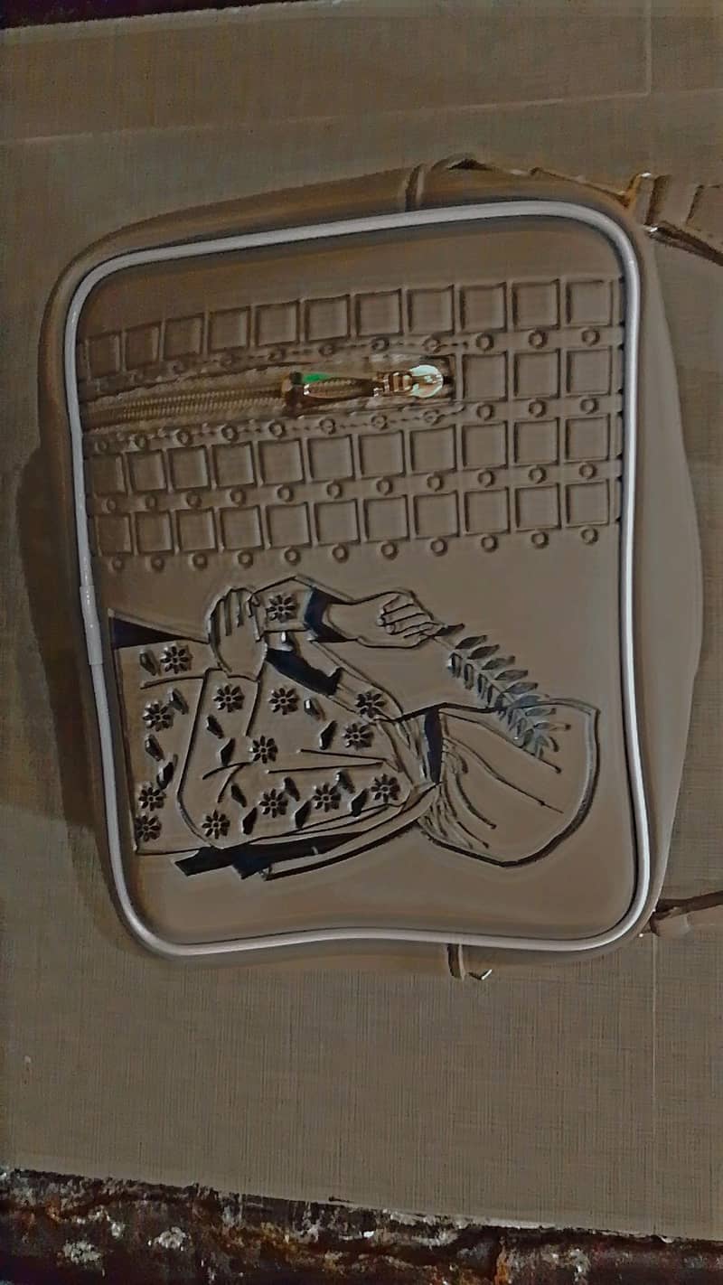 trending bag 0