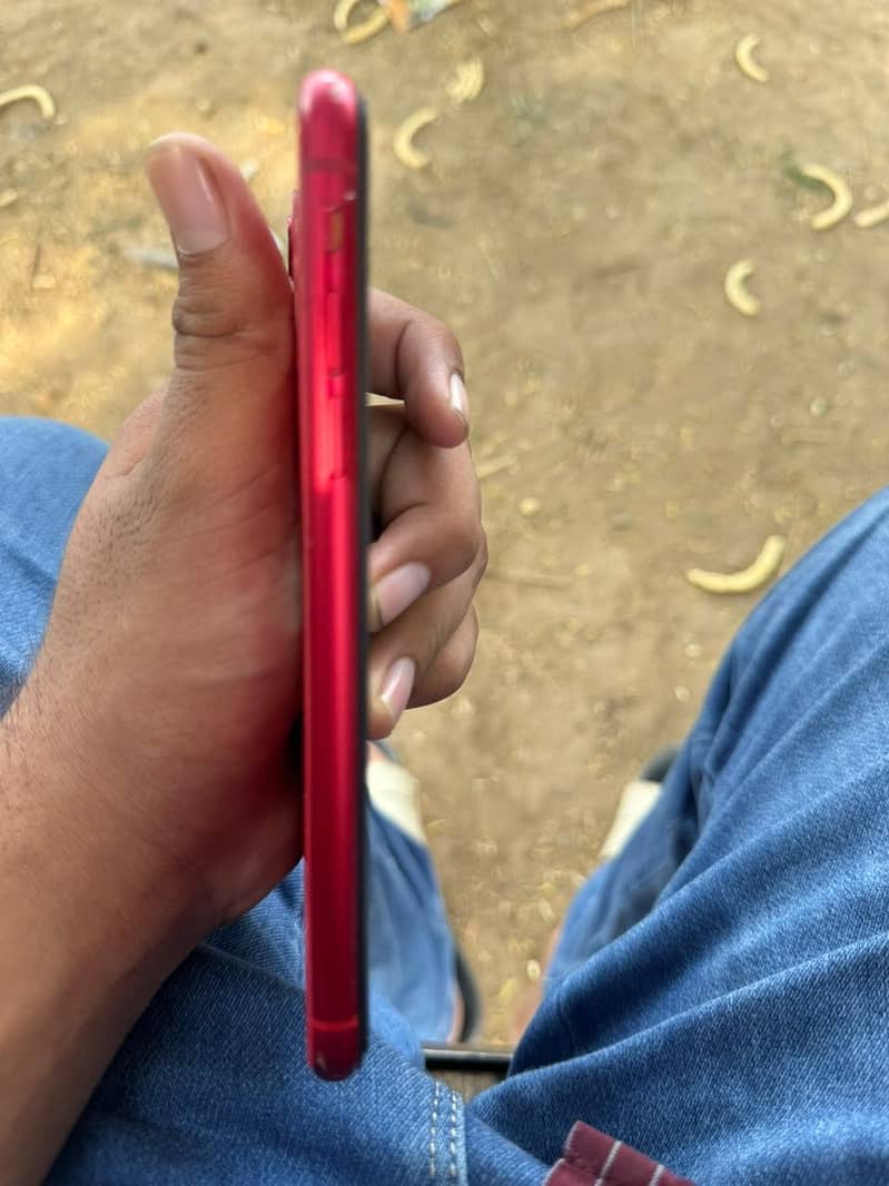 Apple iPhone 11 6