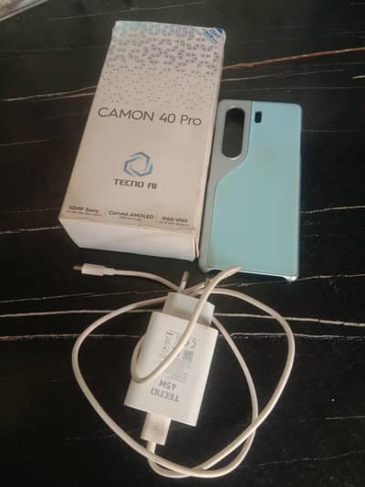 Tecno CAMON 40