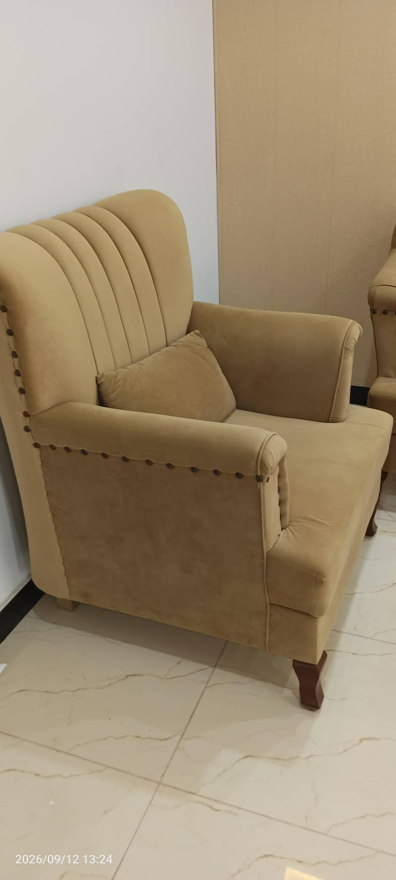 sofa in good condition 2