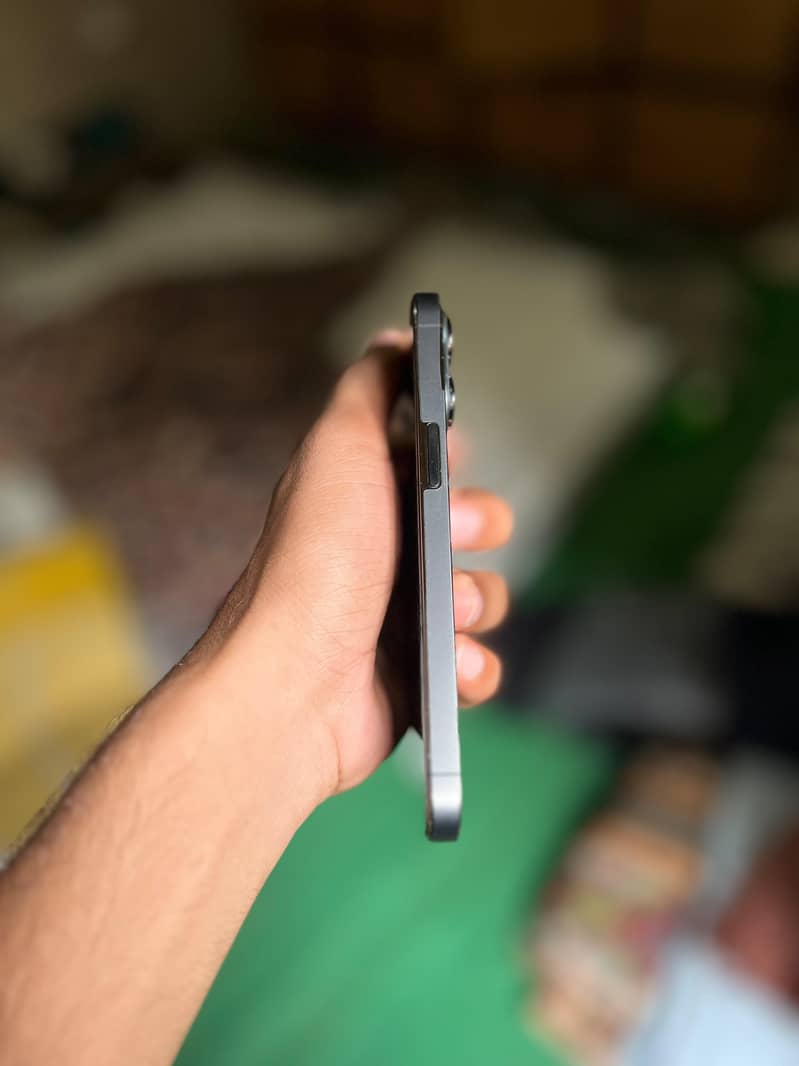 Apple iPhone 13 Pro 1