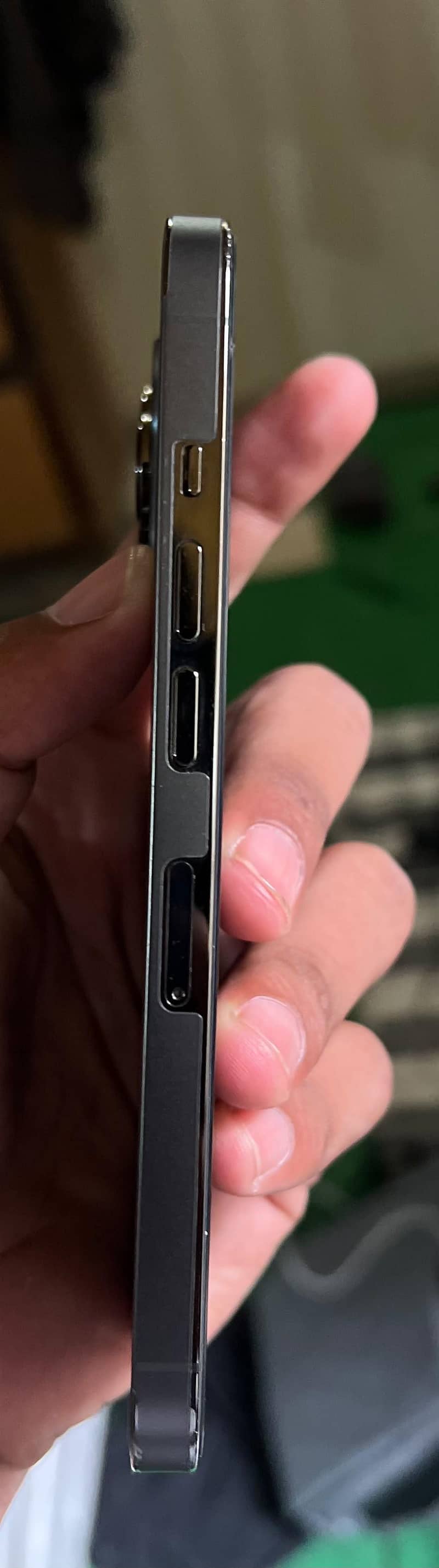 Apple iPhone 13 Pro 2