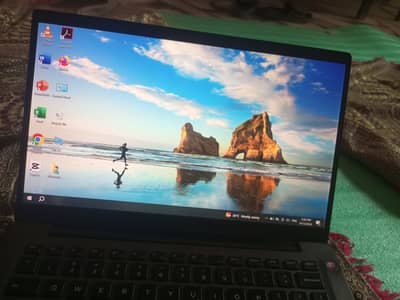 i7 8th gen 8/256ssd conditon 10/8