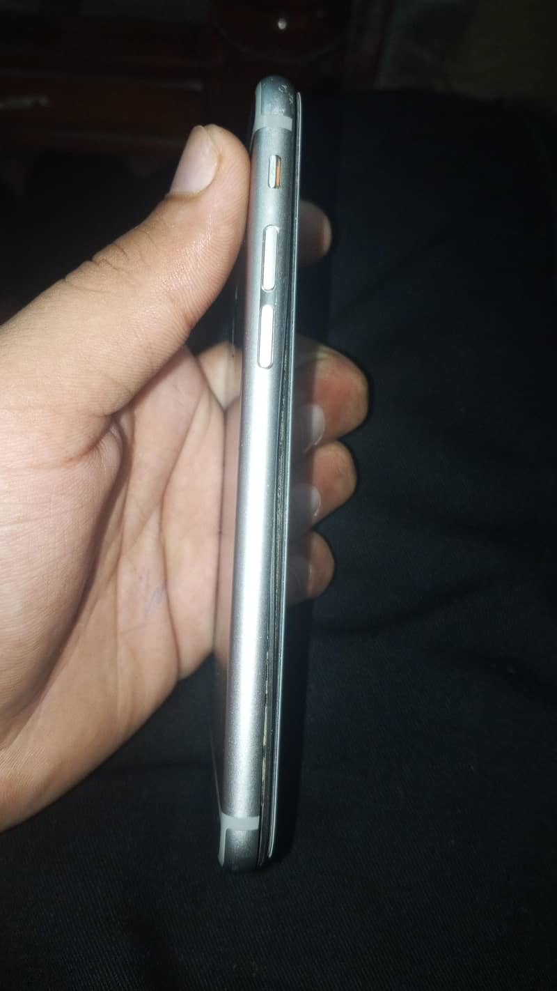 Apple iPhone 6S 3