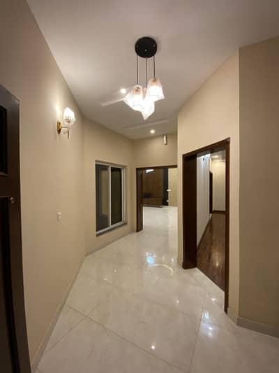 1 Kanal Lower Portion for Rent in Valencia Town Prime Family Location | 3 Beds | Gas | Car Parking