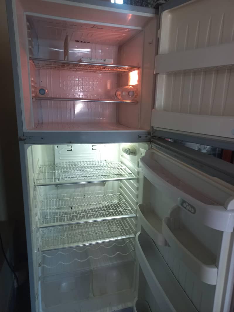 Orient Refrigerator 4
