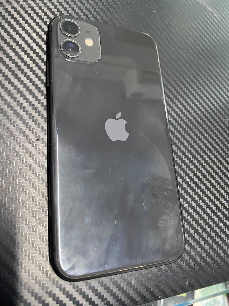 Apple iPhone 11 4
