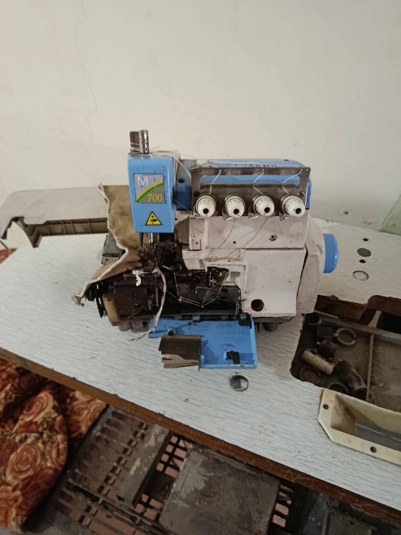 Pegasus Overlack Machine 4