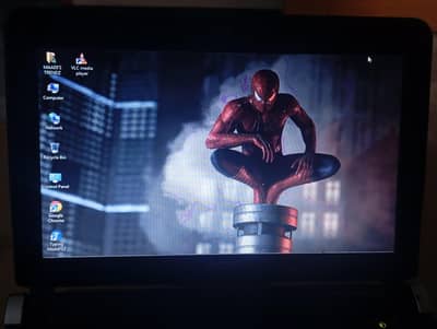 ACER LAPTOP IN GOOD CONDITION.   (Discount available)