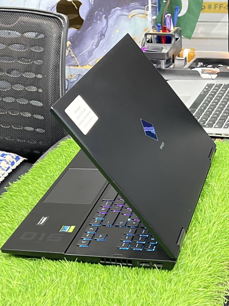 HP Omen 2