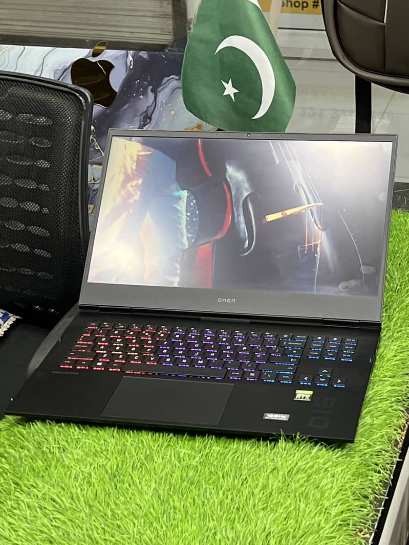 HP Omen 4