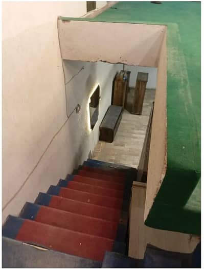 GROUND PLUS MEZNINE SHOWROOM FOR RENT IN GULSHAN E IQBAL 13/D2 MAIN FURNITURE MARKET