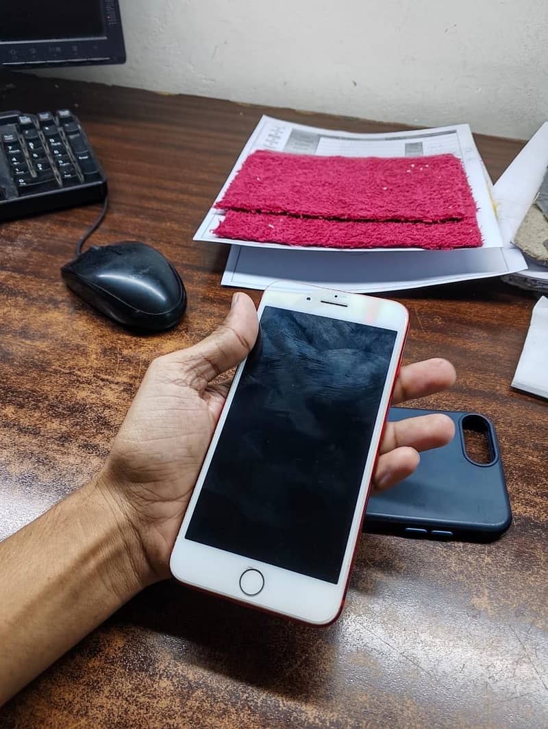 Apple iPhone 7 Plus 4