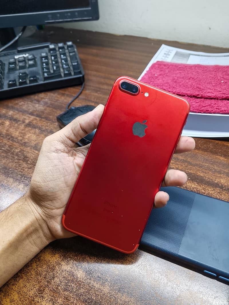Apple iPhone 7 Plus 5