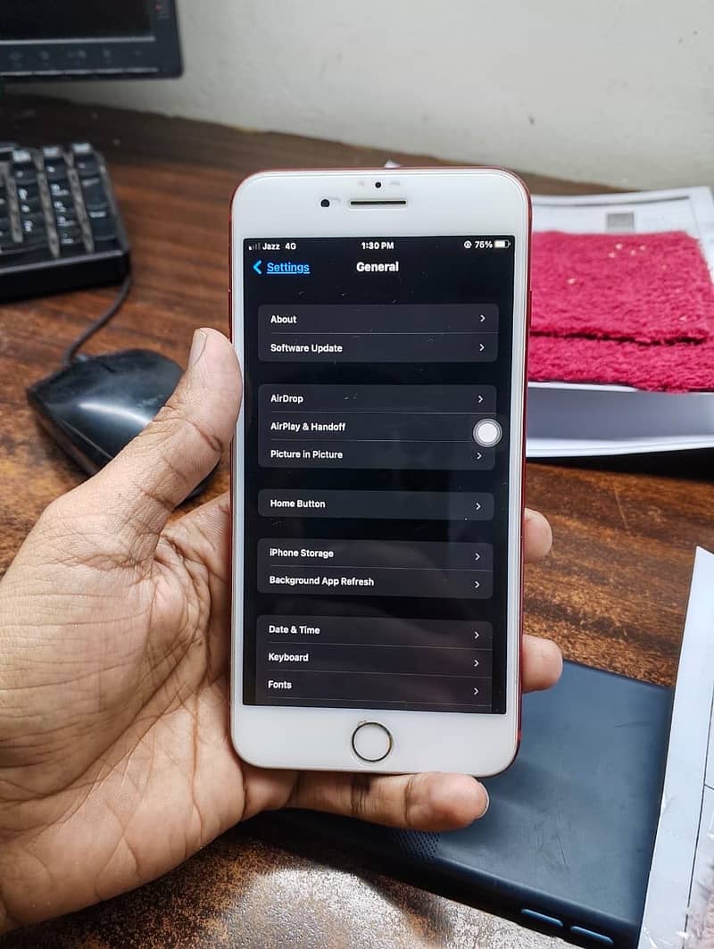 Apple iPhone 7 Plus 11