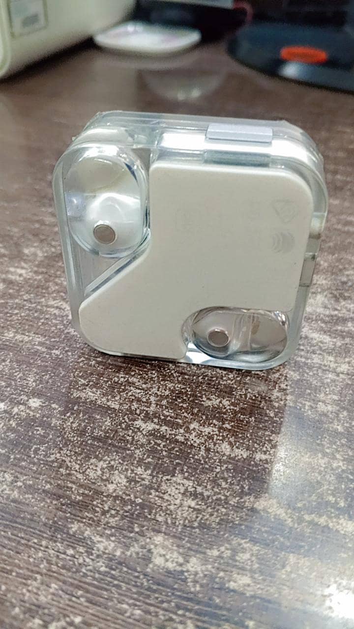 Nothing ear 4