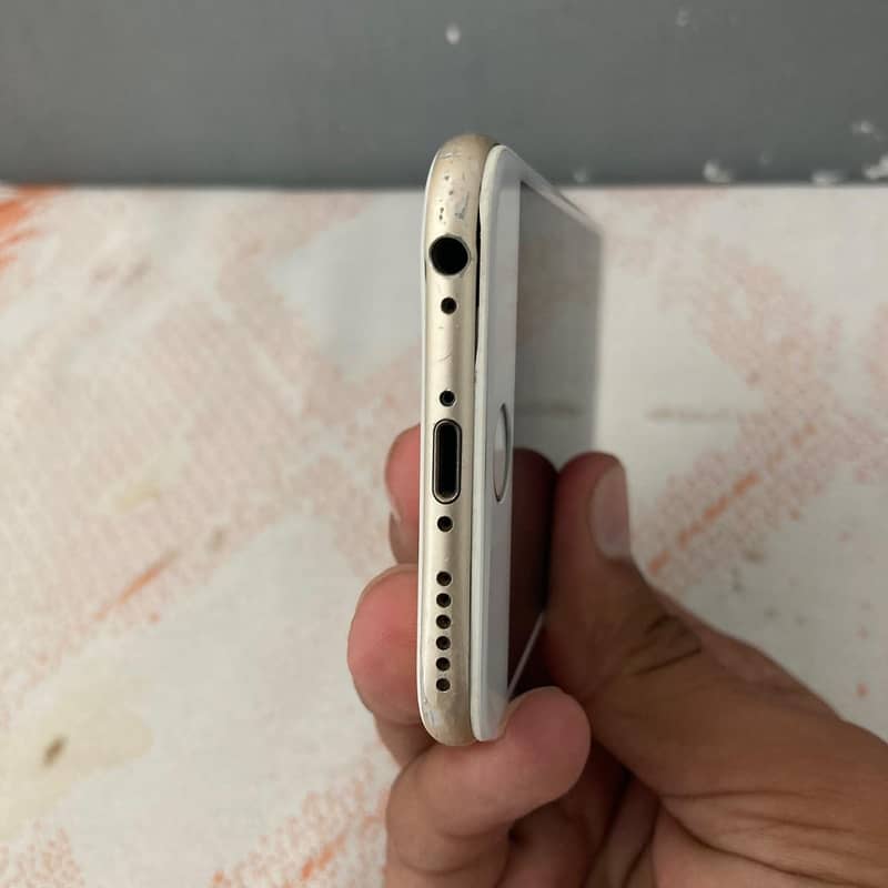 Apple iPhone 6 5