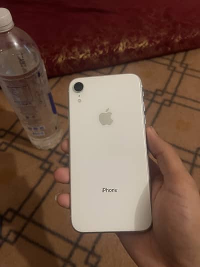 Apple iPhone XR
