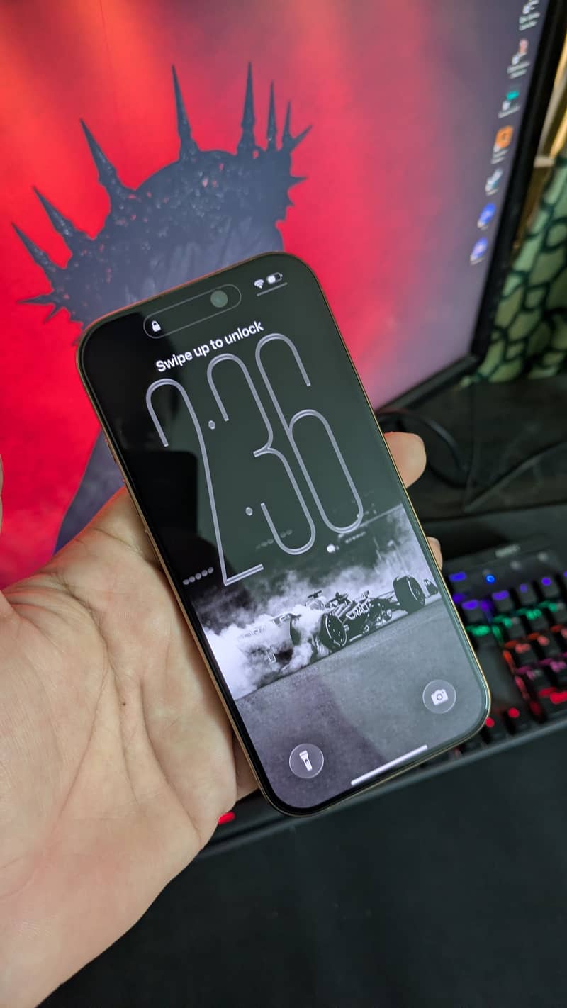 iPhone 16 Pro 1