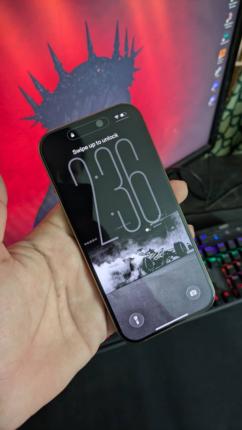 iPhone 16 Pro 3