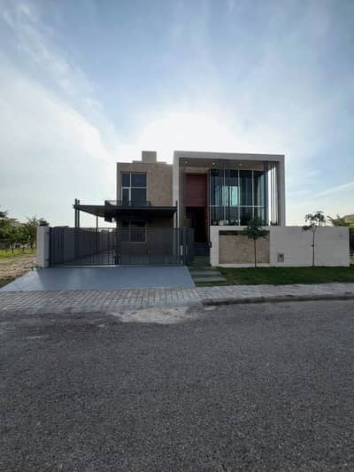 1 Kanal house available for rent