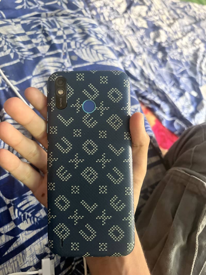 Tecno Spark 4 Lite 0