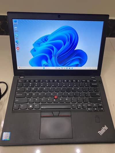 Lenovo Thinkpad - X270
