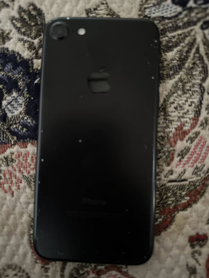 Apple iPhone 7 1