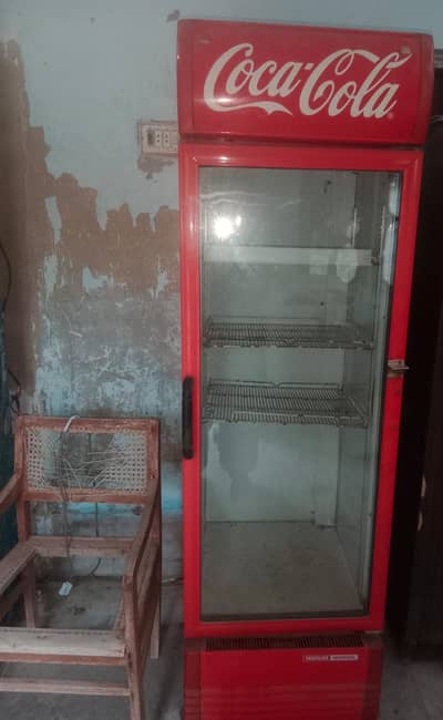 Chiller refrigerator (glass door refrigerator)