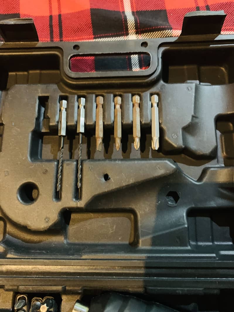 Rechargeable screwdriver 1
