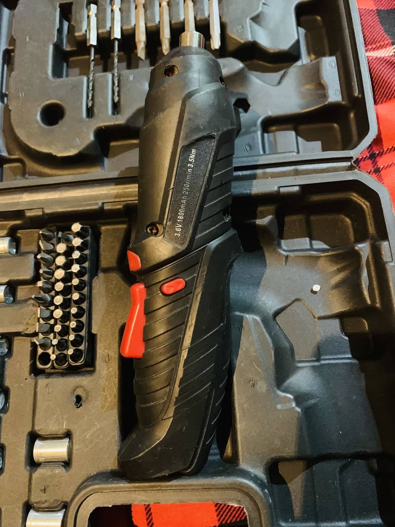 Rechargeable screwdriver 5