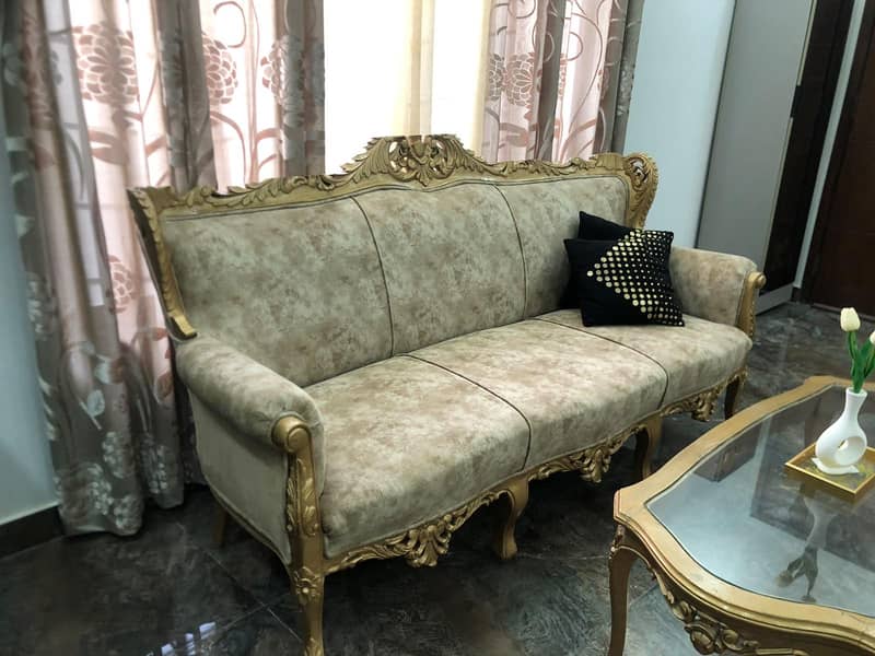 3 seater sofa 0
