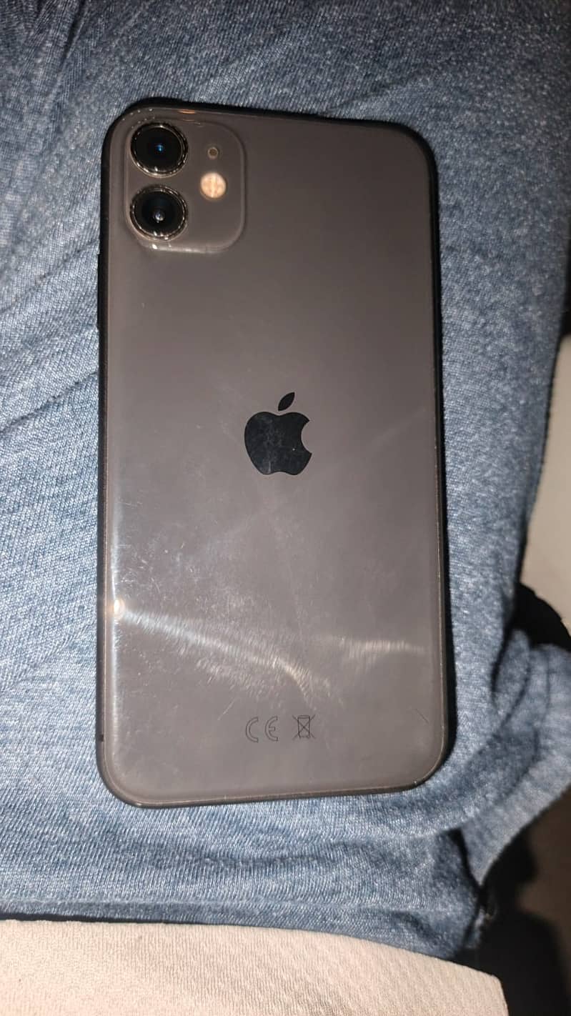 Apple iPhone 11 4
