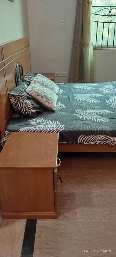 wooden bed for sale