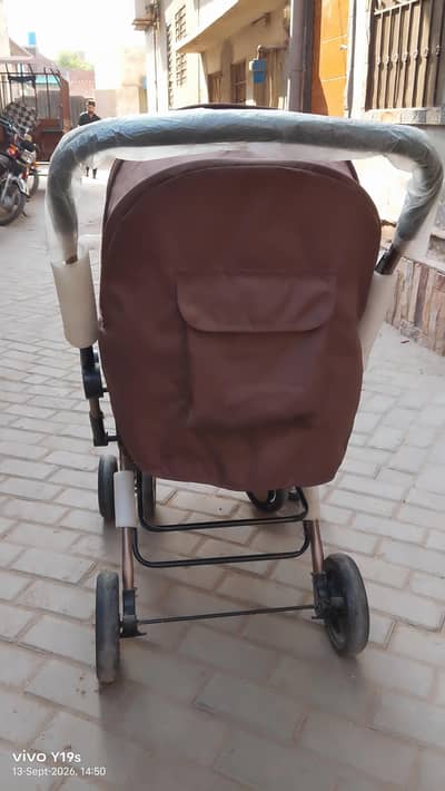 baby stroller urgent for sale