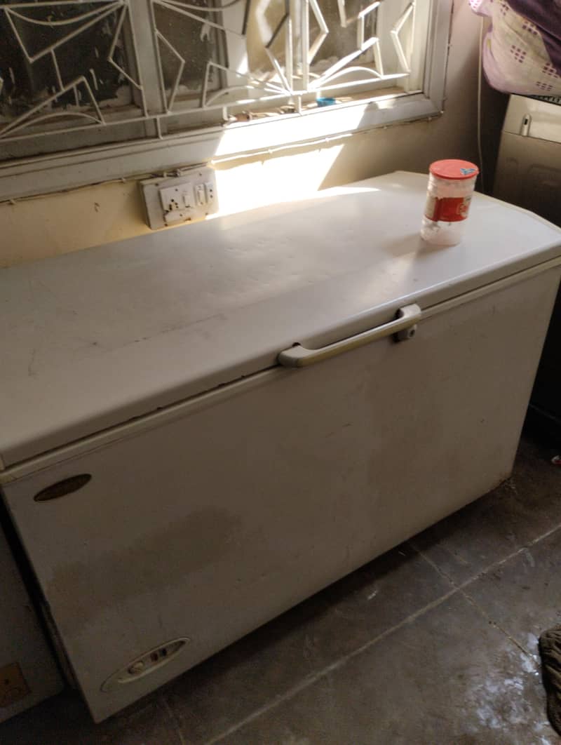 waves deep freezer 1