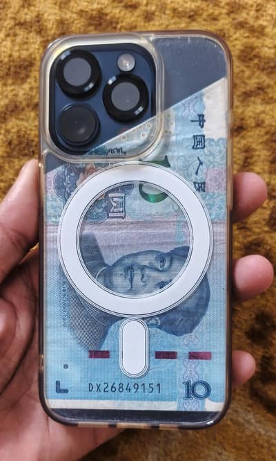 Apple iPhone 15 Pro water pack