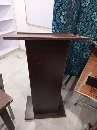 Lectern / Podium