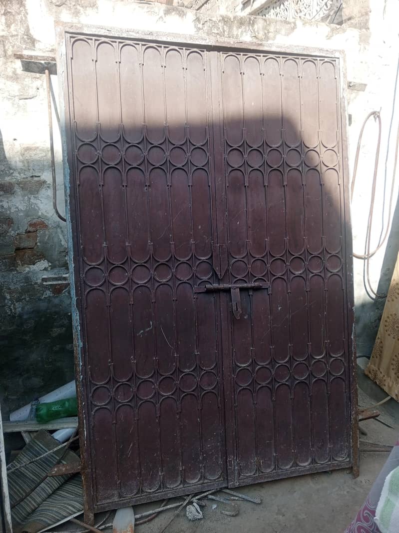 بھاری گیج میں دروازہ برائے فروخت 0