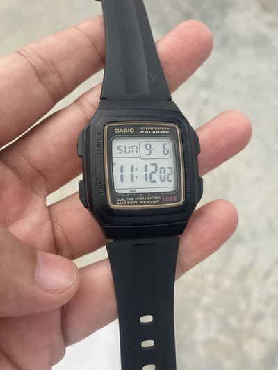 Casio F-201WA-9A Digital 5 Alarm Dual Time Men’s watch