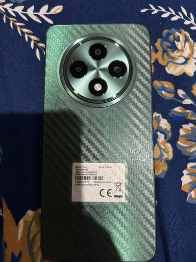 OPPO Reno12 F