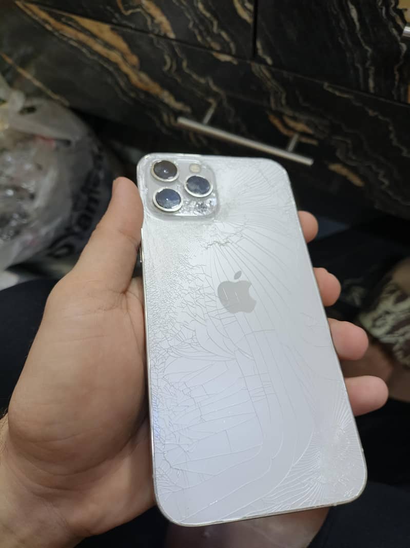 Apple iPhone 12 Pro Max 1