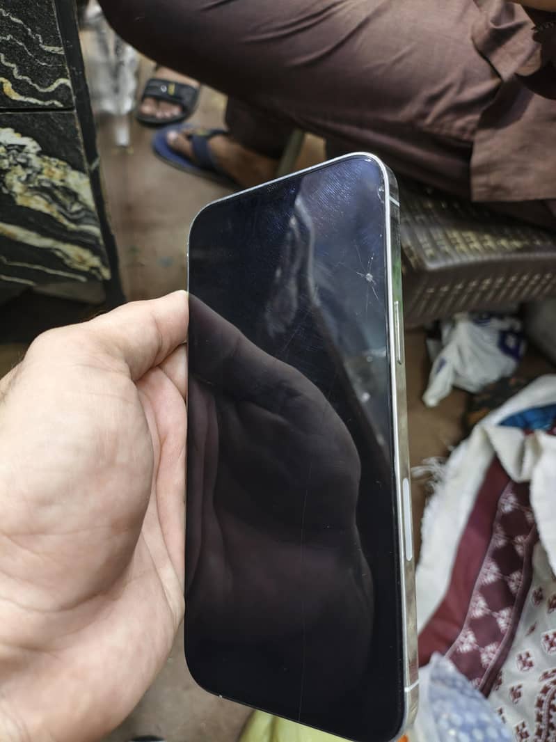 Apple iPhone 12 Pro Max 4