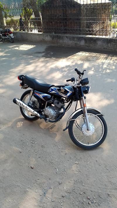 Honda 125 ( 25 model black )